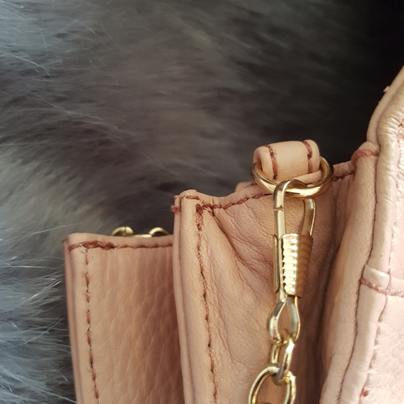 Sweet blush pink Liz Claiborne clutch purse - Picture 9 of 15